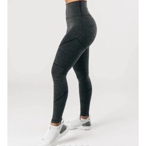 CLEANOUT - Alphalete Revival Leggings